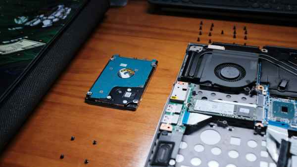 Что будет, если переставить жесткий диск с одного компьютера на другой? Что будет, если переставить жесткий диск с одного компьютера на другой?